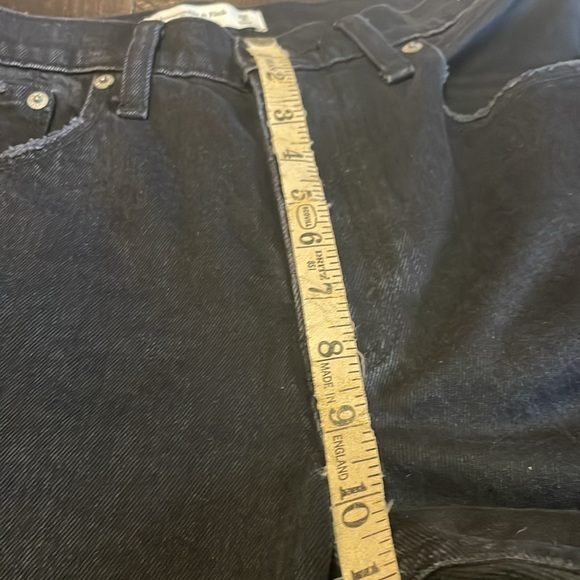 Abercrombie & Fitch CurveLove The Mom High Rise Jeans Size 28. - Picture 7 of 10